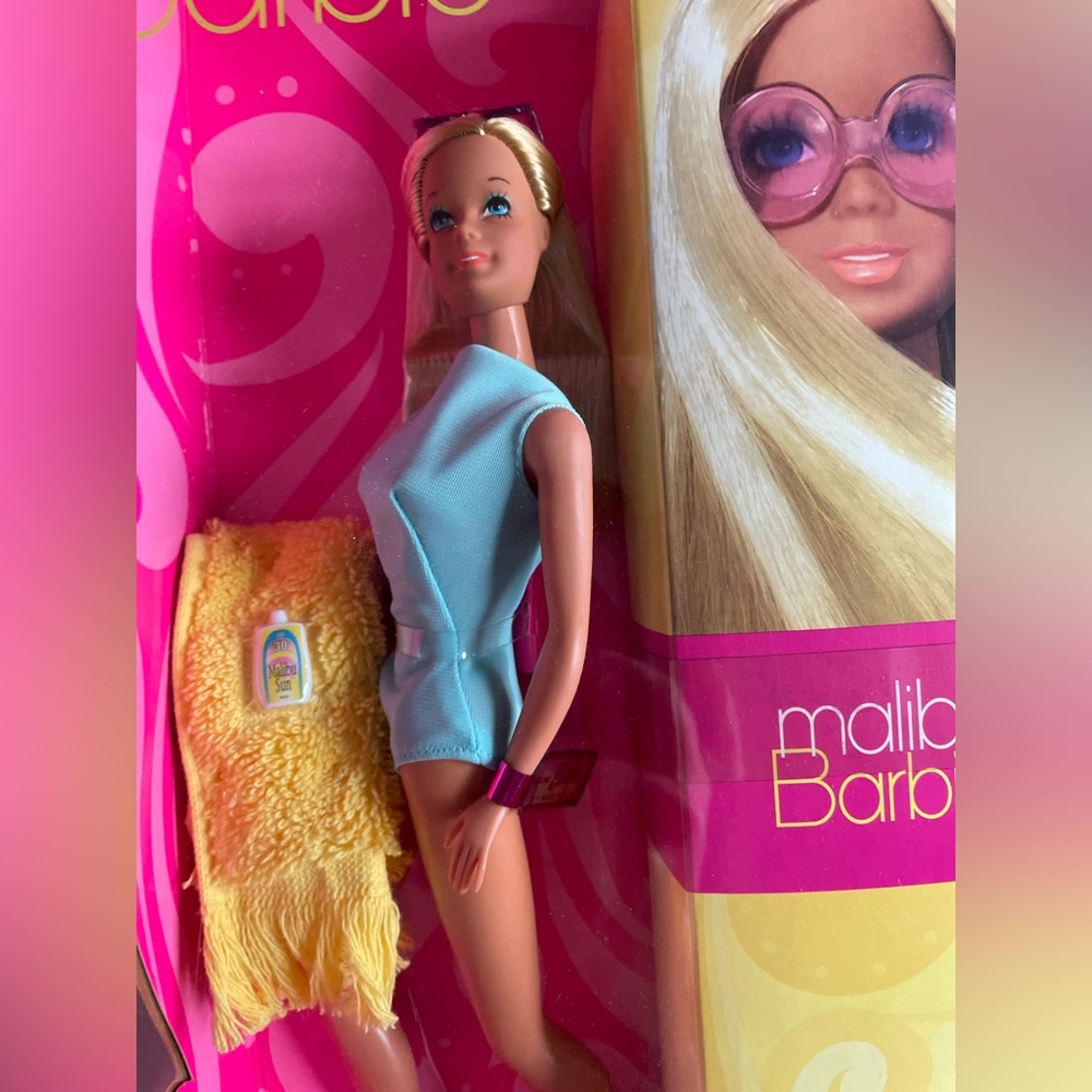 1971 Malibu Barbie Reproduction Doll NRFB Barbie Collectibles Keepsake Box 2001